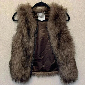 BB Dakota faux fur vest sz S fall winter old money preppy